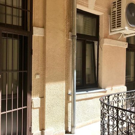 3 Comfortable And Cosy Apartments In Heart Of Budapest Near Basilica Exterior photo