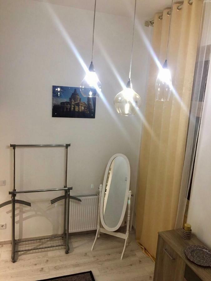 3 Comfortable And Cosy Apartments In Heart Of Budapest Near Basilica Exterior photo