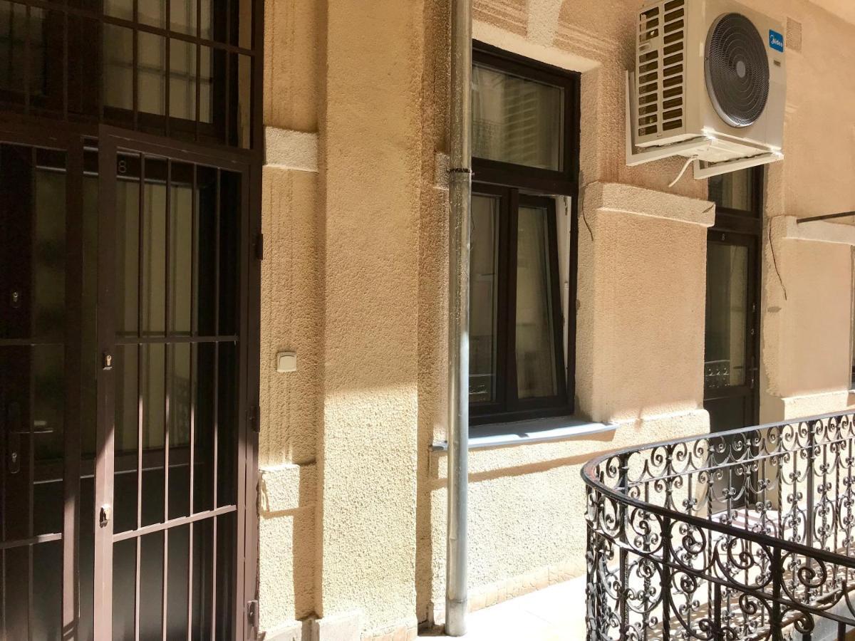 3 Comfortable And Cosy Apartments In Heart Of Budapest Near Basilica Exterior photo